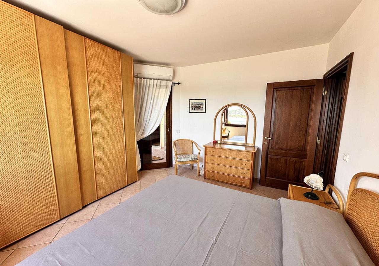 Murphy Holiday Homes - Residenza Aldo Moro 03 Ла-Маддалена Екстер'єр фото